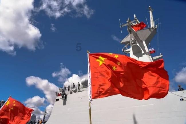 探索问答的这是什么动漫里面的,女的叫什么名字?乐园